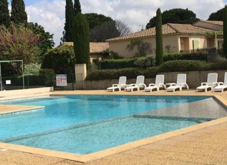Mazet De Malo Villa Saint-Remy-de-Provence Bagian luar foto